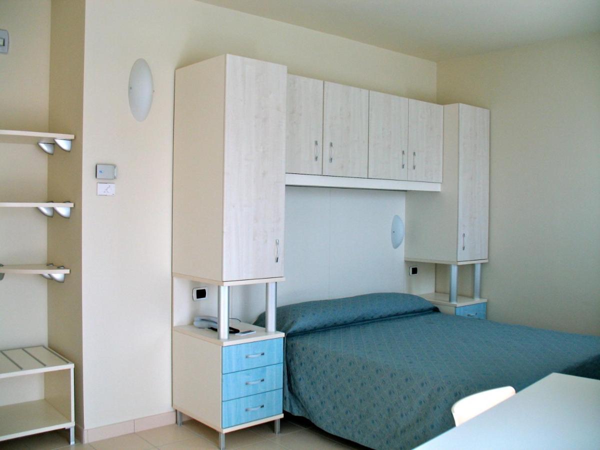 Hotel Residence Hr Civi Tortoreto Εξωτερικό φωτογραφία